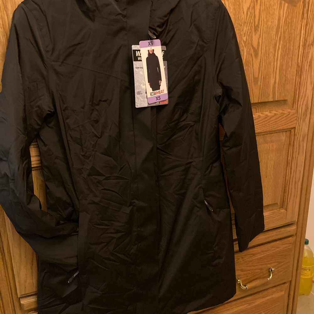 Jackets - Picture 13 of 16